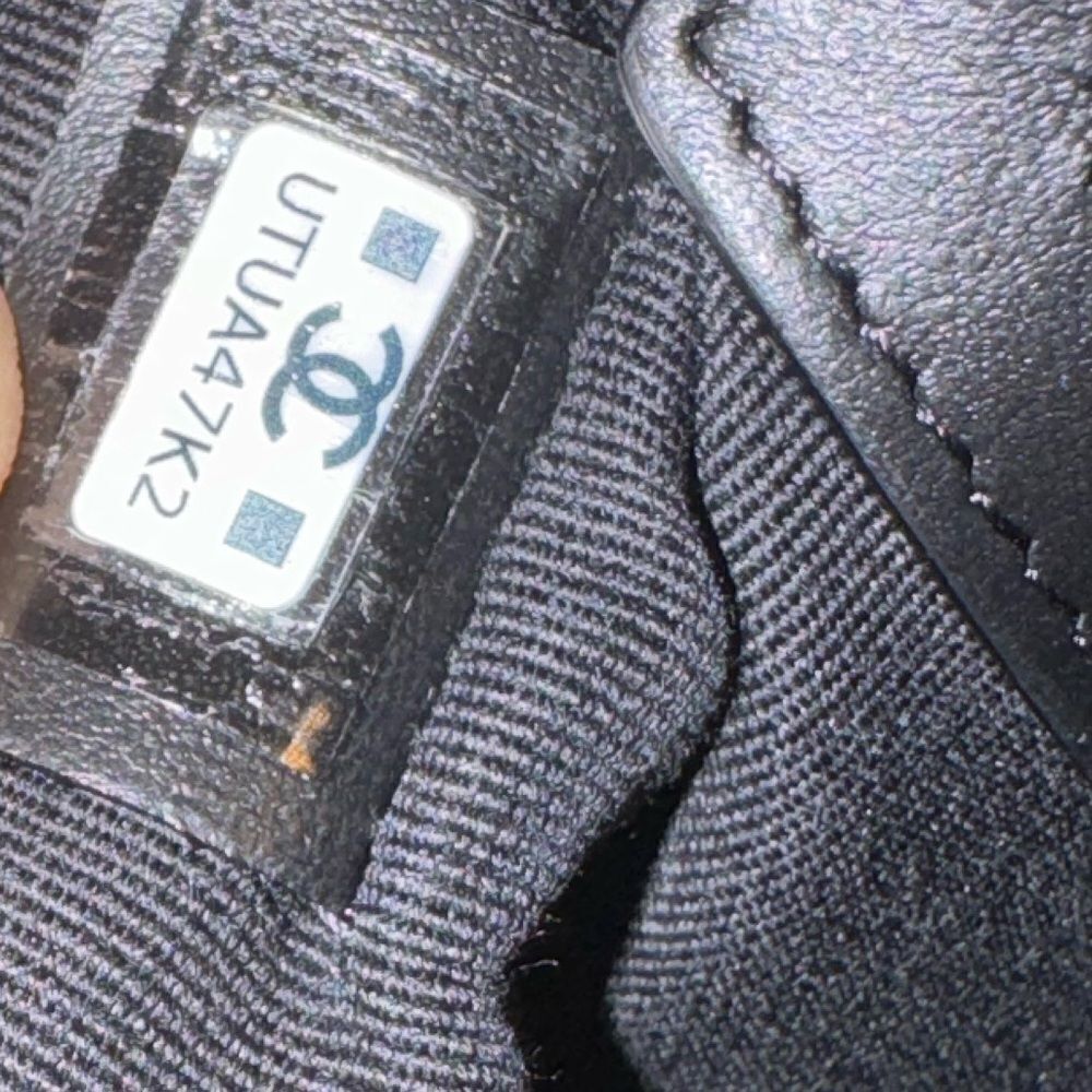 Medium Chanel Boy Ocase - Picture 5 of 7